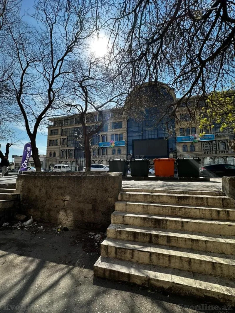 Obyekt 135 m² Yasamal r. Kirayə verilir