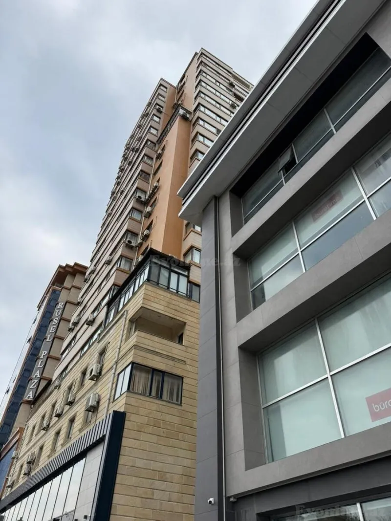 4 otaqlı Mənzil 180 m² Xətai m. Satılır