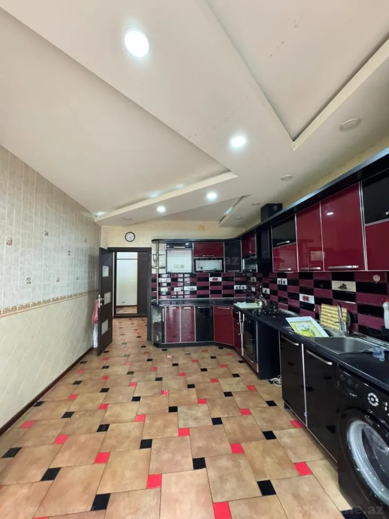 Satılır 4 otaqlı Mənzil Yeni tikili 180 m² Xətai m. - şəkil 10