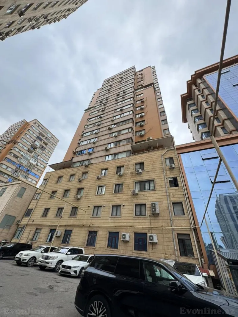 Satılır 4 otaqlı Mənzil Yeni tikili 180 m² Xətai m. - şəkil 18