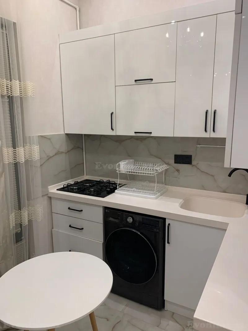 Satılır 2 otaqlı Mənzil Yeni tikili 68 m² Nərimanov r. - şəkil 8