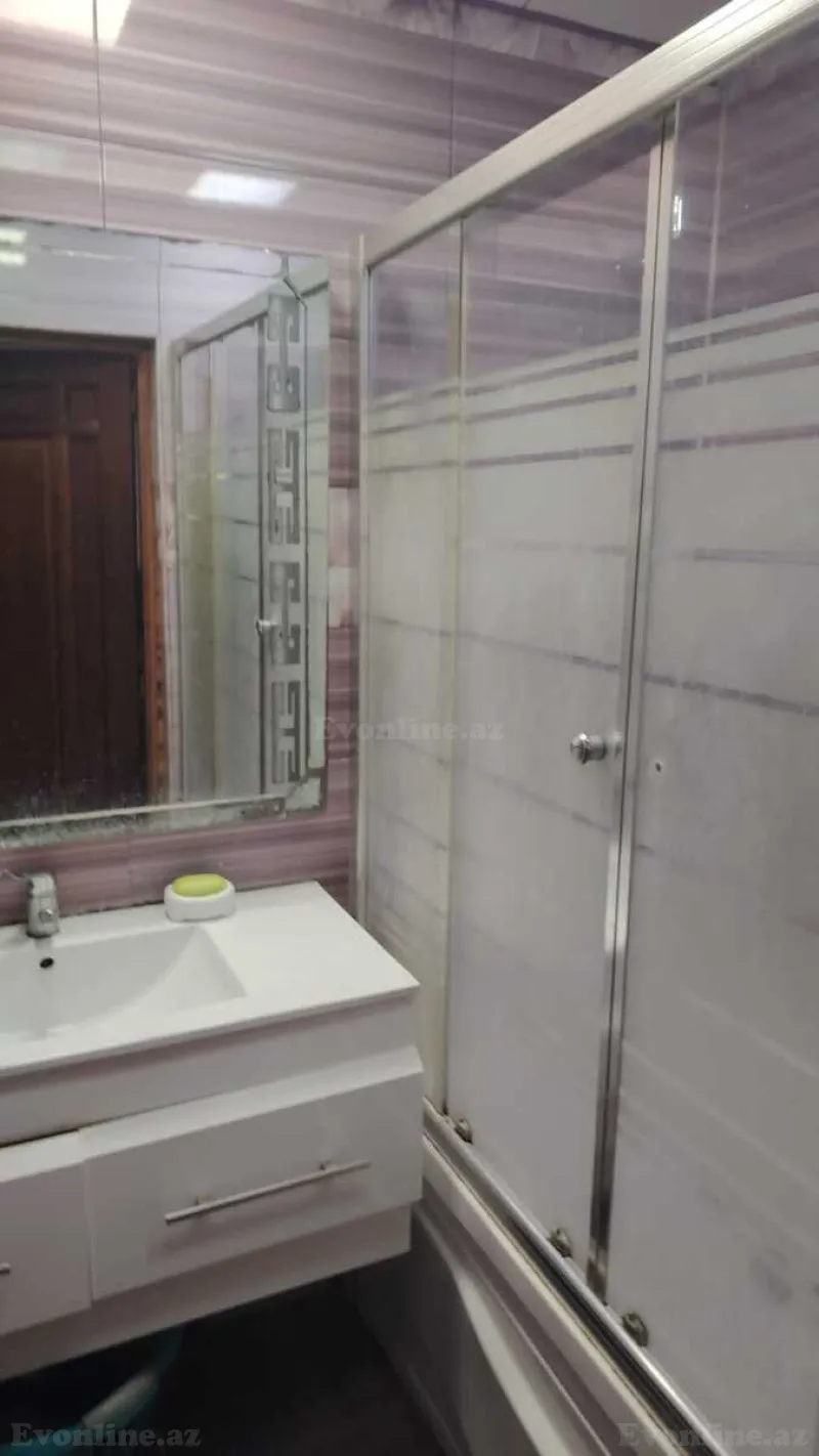 Satılır 4 otaqlı Mənzil Köhnə tikili 120 m² İnşaatçılar m. - şəkil 9