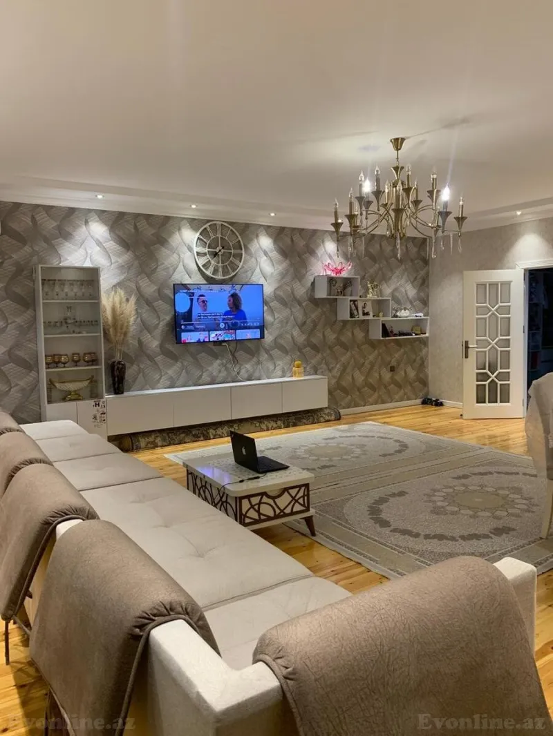 4 otaqlı Mənzil 136 m² Əhmədli m. Satılır
