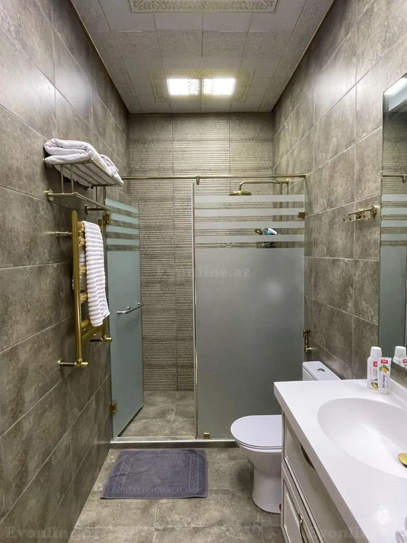 Kirayə verilir 2 otaqlı Mənzil Köhnə tikili 88 m² Sahil m. - şəkil 3