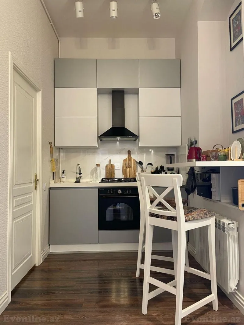 Kirayə verilir 2 otaqlı Mənzil Köhnə tikili 88 m² Sahil m. - şəkil 9