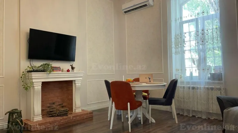 Kirayə verilir 2 otaqlı Mənzil Köhnə tikili 88 m² Sahil m. - şəkil 12