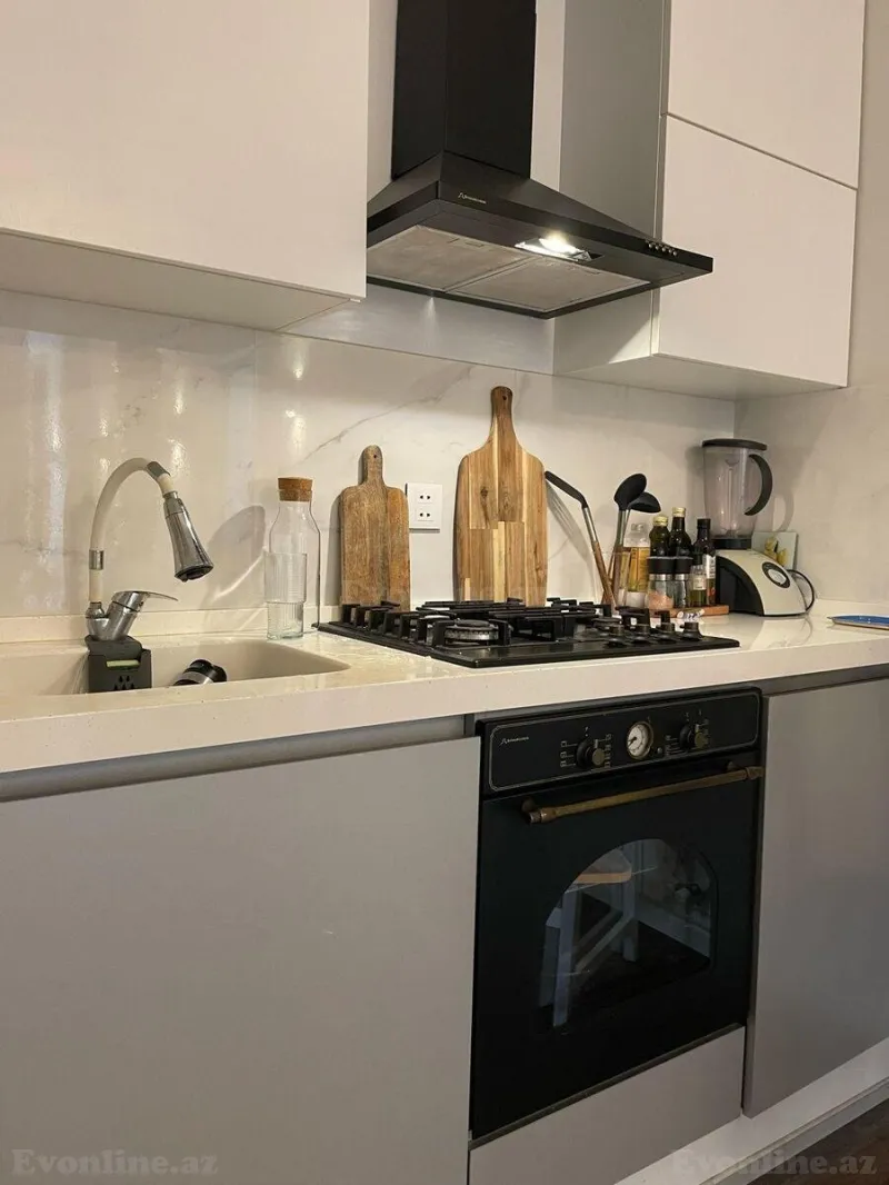 Kirayə verilir 2 otaqlı Mənzil Köhnə tikili 88 m² Sahil m. - şəkil 15