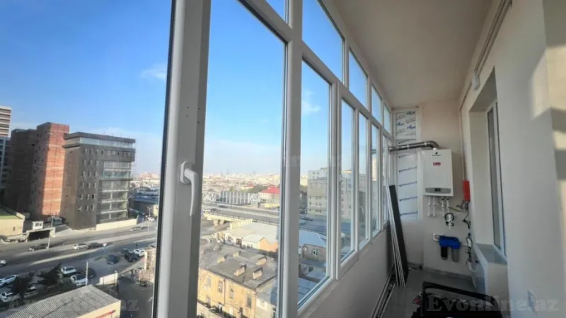 Satılır 2 otaqlı Mənzil Yeni tikili 70 m² 8 Noyabr m. - şəkil 4