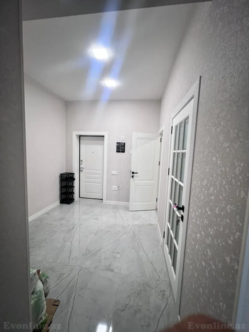 Satılır 2 otaqlı Mənzil Yeni tikili 70 m² 8 Noyabr m. - şəkil 9