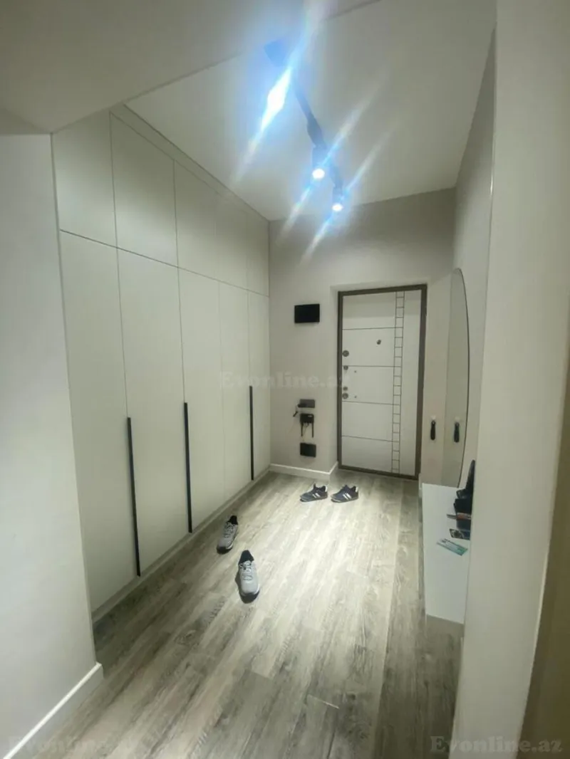 Kirayə verilir 3 otaqlı Mənzil Yeni tikili 111 m² 8 Noyabr m. - şəkil 6