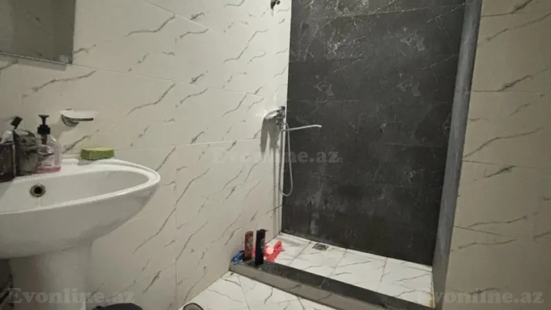 Kirayə verilir 2 otaqlı Mənzil Köhnə tikili 65 m² Yasamal r. - şəkil 8
