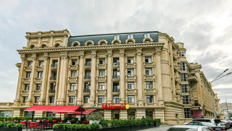 4 otaqlı Mənzil 135 m² Bayıl Satılır