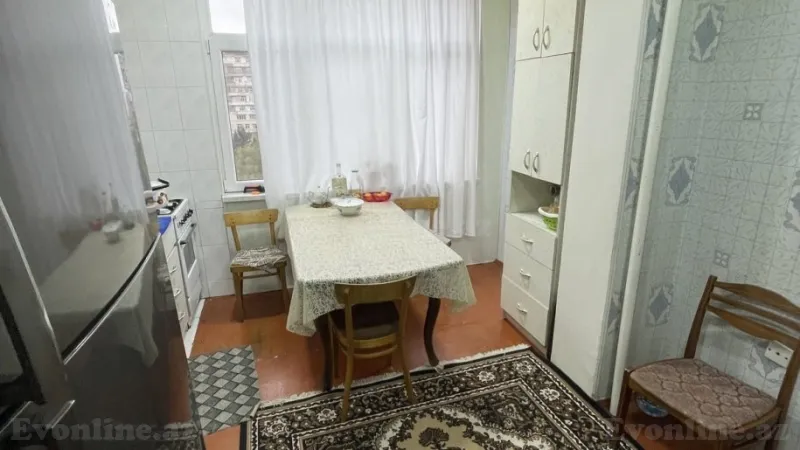 Satılır 4 otaqlı Mənzil Köhnə tikili 100 m² 7-ci mikrorayon - şəkil 4