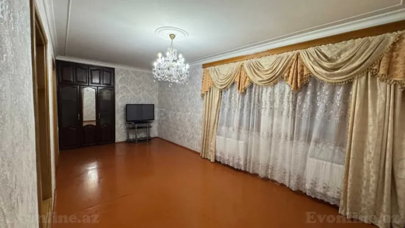 Satılır 3 otaqlı Mənzil Köhnə tikili 65 m² İçərişəhər m.