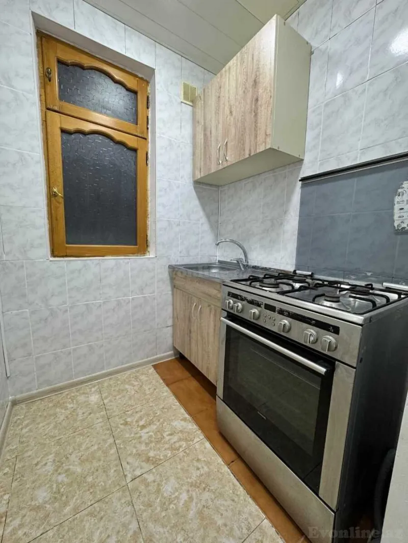Satılır 3 otaqlı Mənzil Köhnə tikili 65 m² İçərişəhər m. - şəkil 13