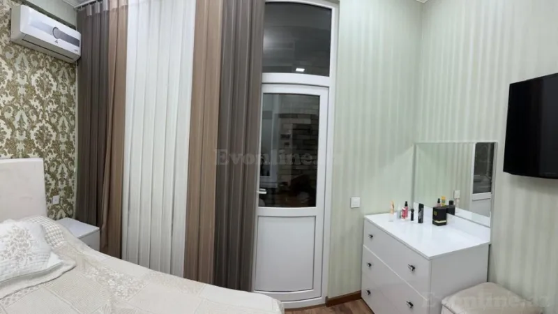 Kirayə verilir 2 otaqlı Mənzil Yeni tikili 80 m² Qara Qarayev m. - şəkil 6