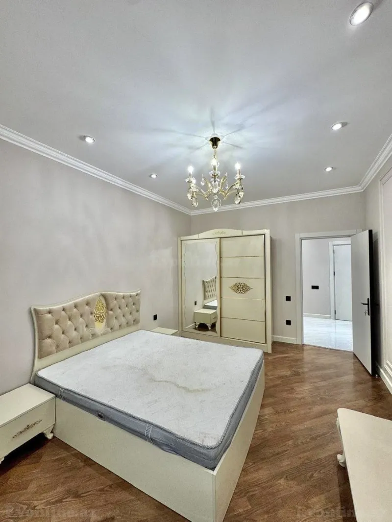 Satılır 3 otaqlı Mənzil Yeni tikili 148 m² 8 Noyabr m. - şəkil 4