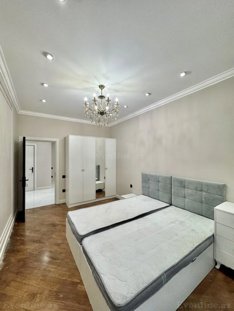 Satılır 3 otaqlı Mənzil Yeni tikili 148 m² 8 Noyabr m. - şəkil 5