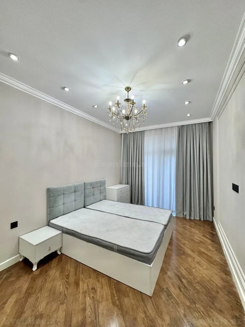Satılır 3 otaqlı Mənzil Yeni tikili 148 m² 8 Noyabr m. - şəkil 10