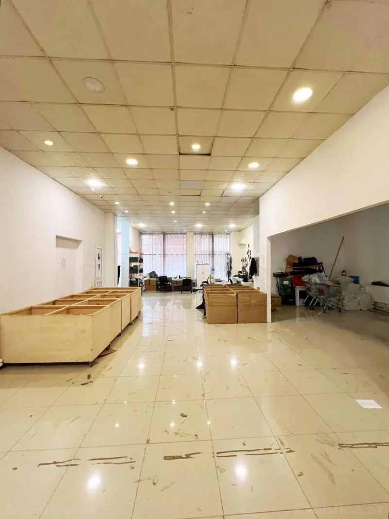Kirayə verilir Obyekt 210 m² Neftçilər m. - şəkil 4