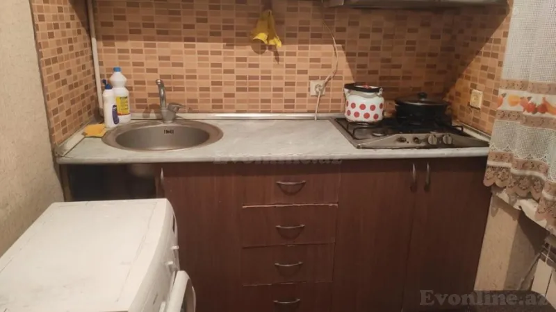 Kirayə verilir 2 otaqlı Mənzil Köhnə tikili 69 m² Yasamal - şəkil 3