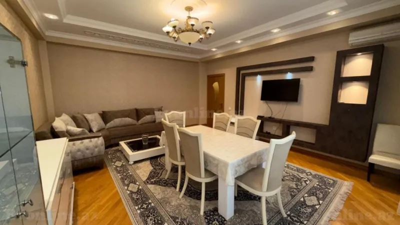 3 otaqlı Mənzil 130 m² Qara Qarayev m. Kirayə verilir