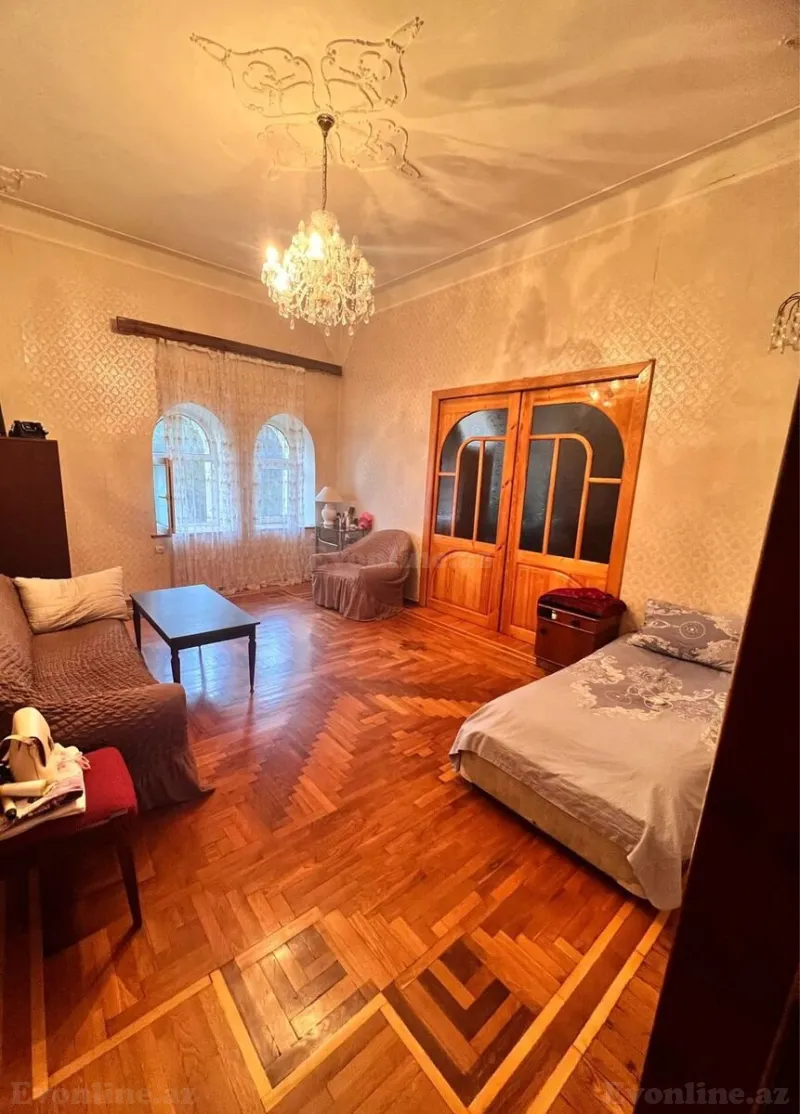 2 otaqlı Mənzil 60 m² 28 May m. Satılır