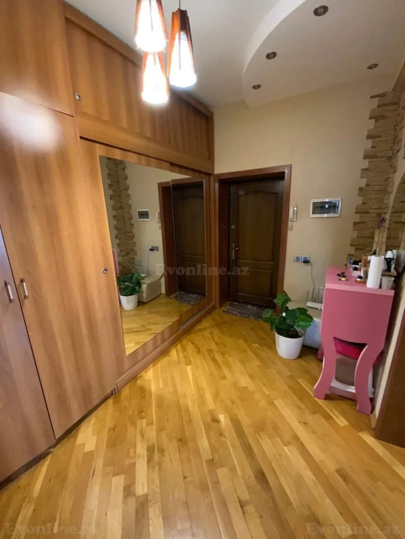 Kirayə verilir 3 otaqlı Mənzil Yeni tikili 100 m² Xalqlar Dostluğu m. - şəkil 9