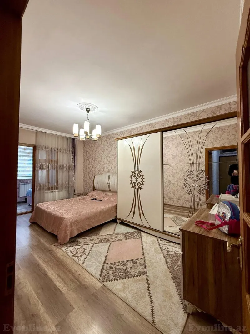 Satılır 3 otaqlı Mənzil Köhnə tikili 90 m² Yeni Yasamal - şəkil 2