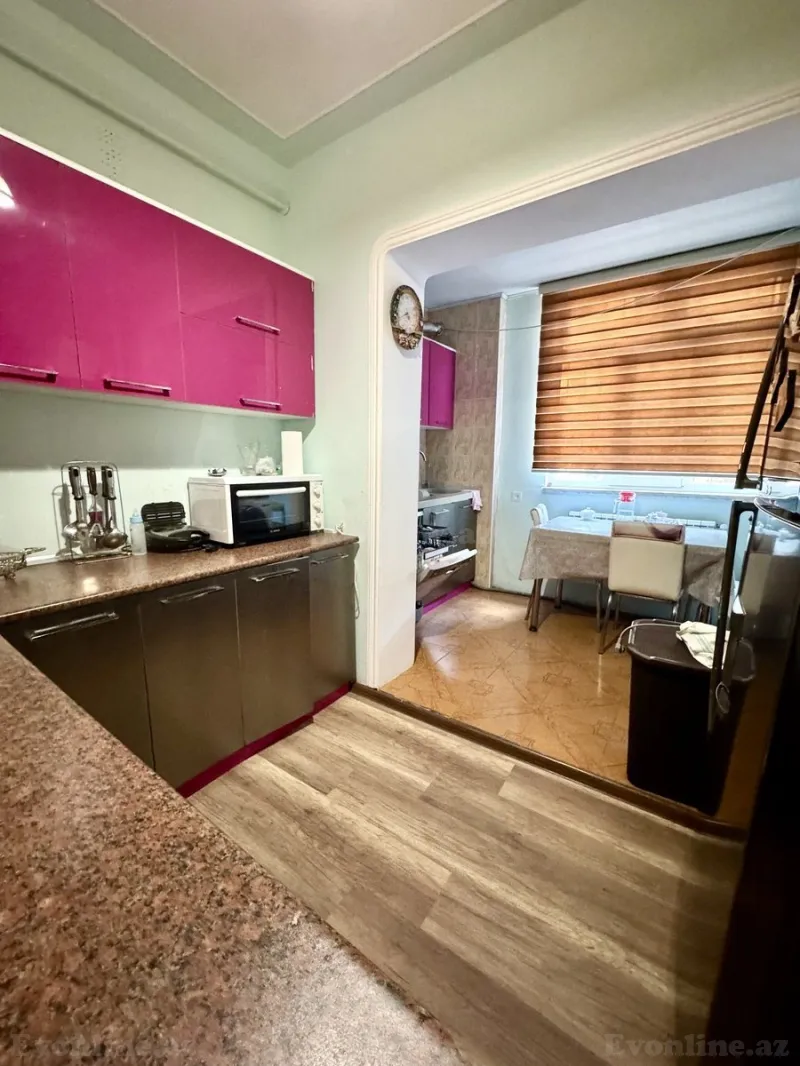 Satılır 3 otaqlı Mənzil Köhnə tikili 90 m² Yeni Yasamal - şəkil 8