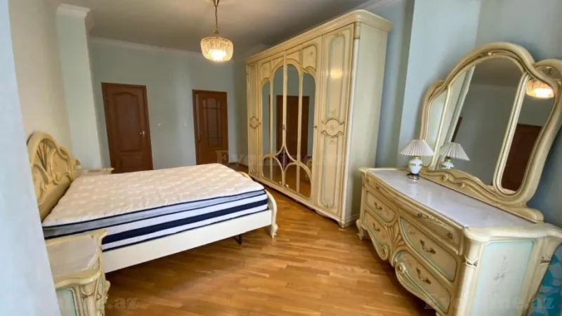Kirayə verilir 4 otaqlı Mənzil Yeni tikili 230 m² 28 May m. - şəkil 9