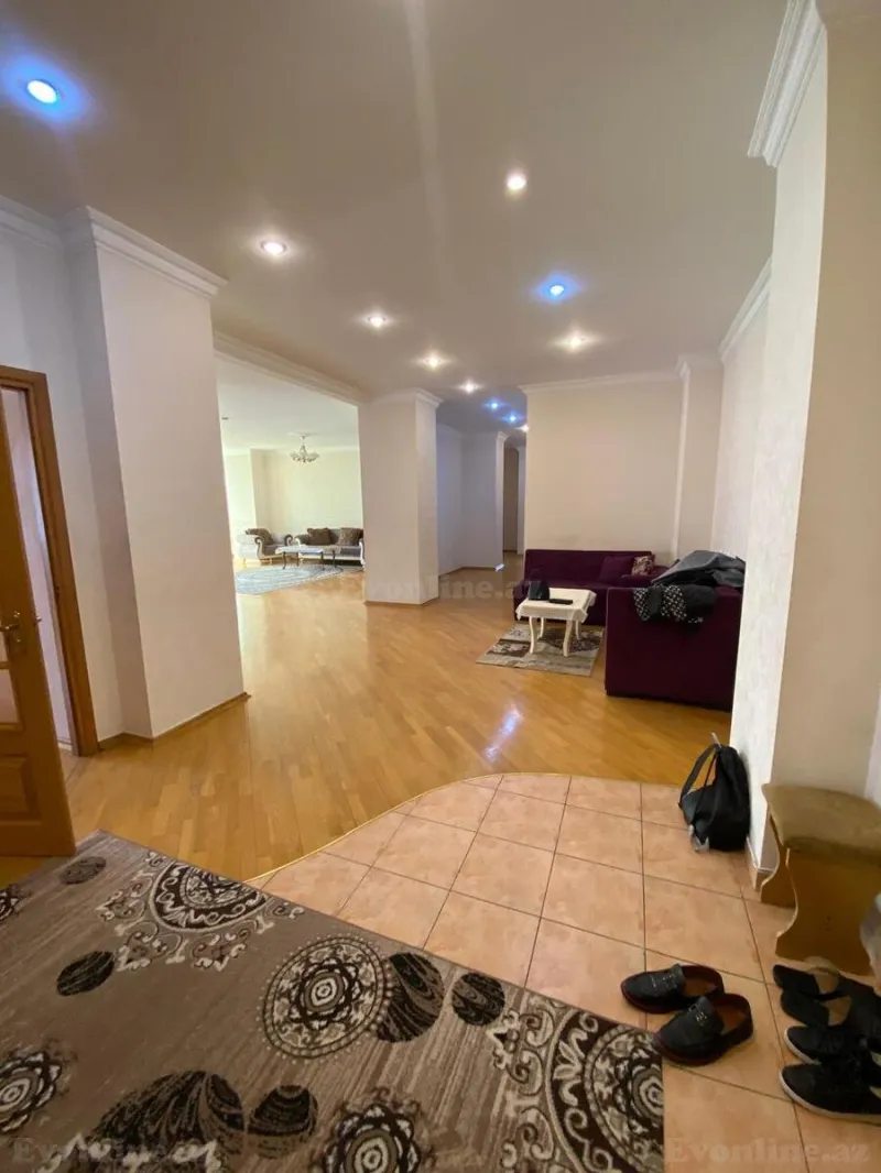 Kirayə verilir 4 otaqlı Mənzil Yeni tikili 230 m² 28 May m. - şəkil 15