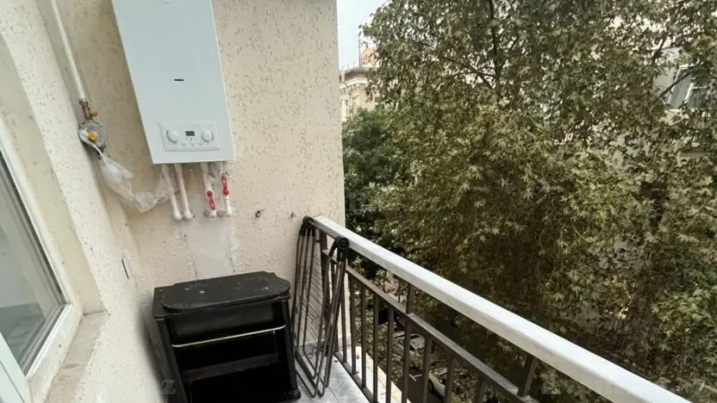Satılır 2 otaqlı Mənzil Köhnə tikili 42 m² 28 May m.