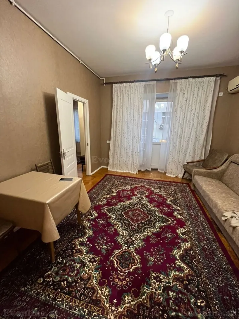 Satılır 2 otaqlı Mənzil Köhnə tikili 42 m² 28 May m. - şəkil 5