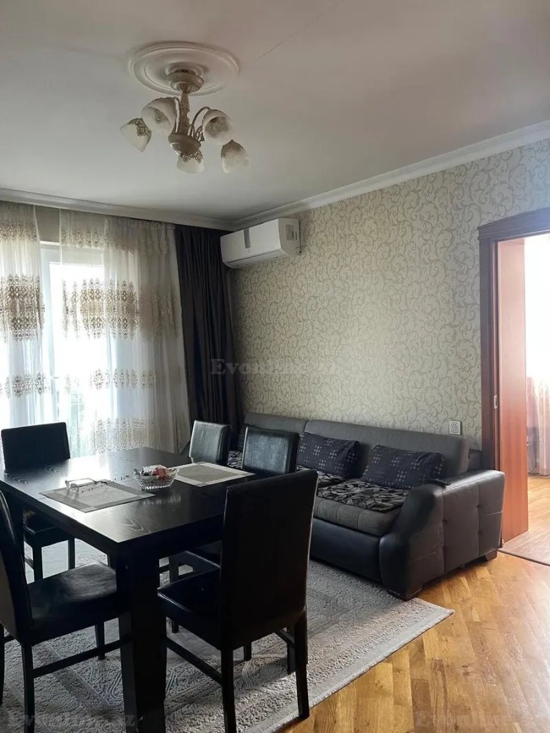 2 otaqlı Mənzil 42 m² İçərişəhər m. Kirayə verilir