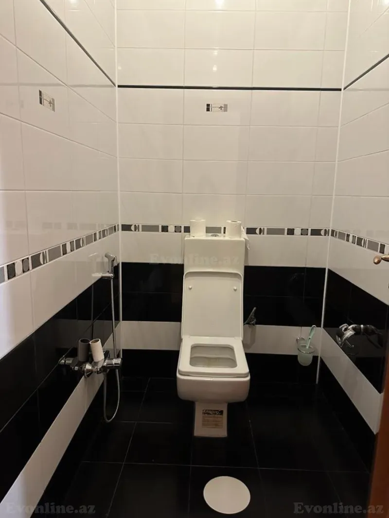 Kirayə verilir 3 otaqlı Mənzil Yeni tikili 148 m² 28 May m. - şəkil 19