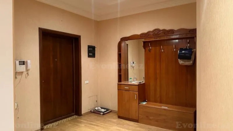 Kirayə verilir 3 otaqlı Mənzil Yeni tikili 148 m² 28 May m. - şəkil 22