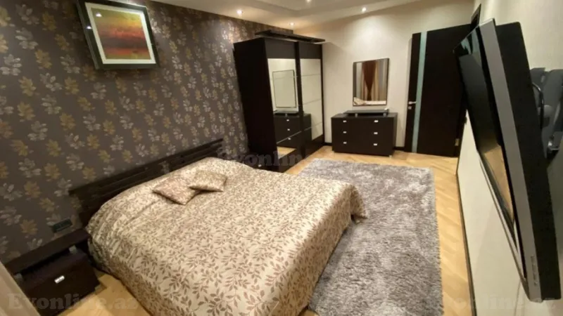 Satılır 3 otaqlı Mənzil Köhnə tikili 94 m² 9-cu mikrorayon - şəkil 3