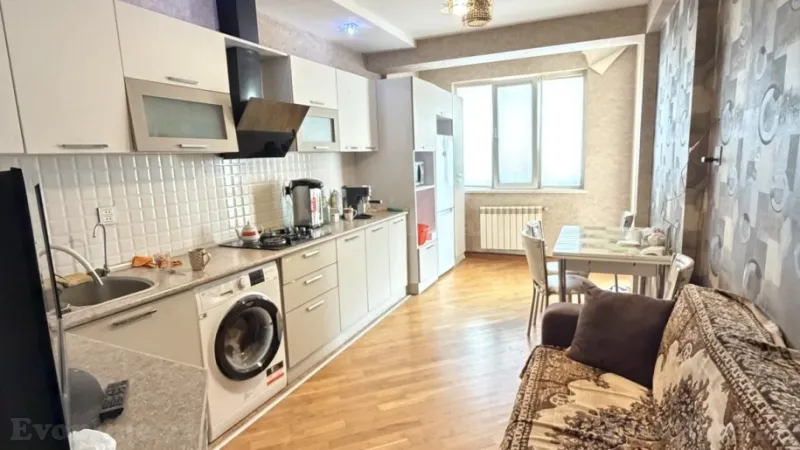 3 otaqlı Mənzil 112 m² Yeni Yasamal Satılır