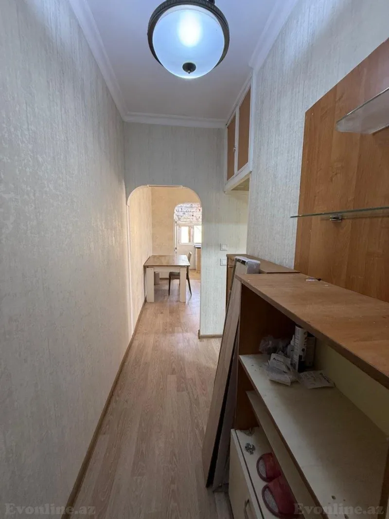 Satılır 2 otaqlı Mənzil Köhnə tikili 40 m² 8-ci mikrorayon - şəkil 5