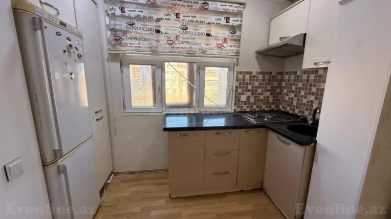 Satılır 2 otaqlı Mənzil Köhnə tikili 40 m² 8-ci mikrorayon - şəkil 9