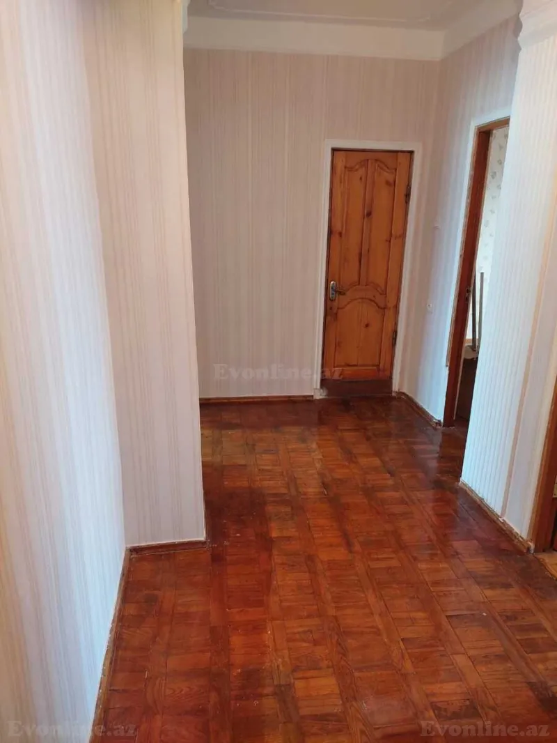 Satılır 4 otaqlı Mənzil Köhnə tikili 100 m² Xalqlar Dostluğu m. - şəkil 8