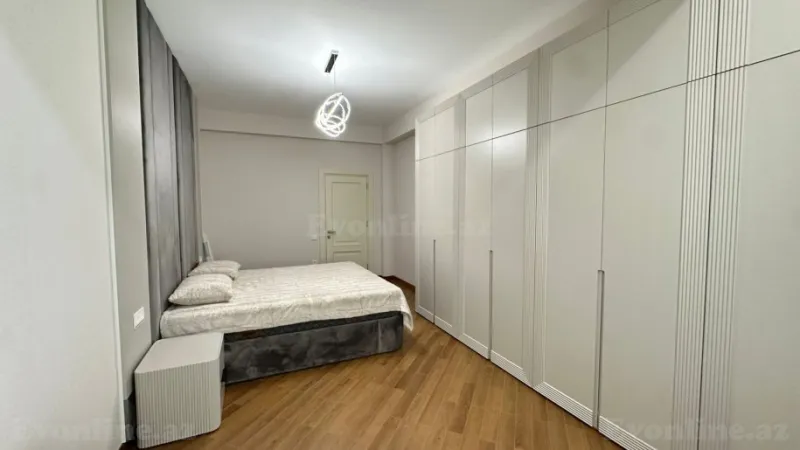 Satılır 3 otaqlı Mənzil Yeni tikili 90 m² 28 May m. - şəkil 9