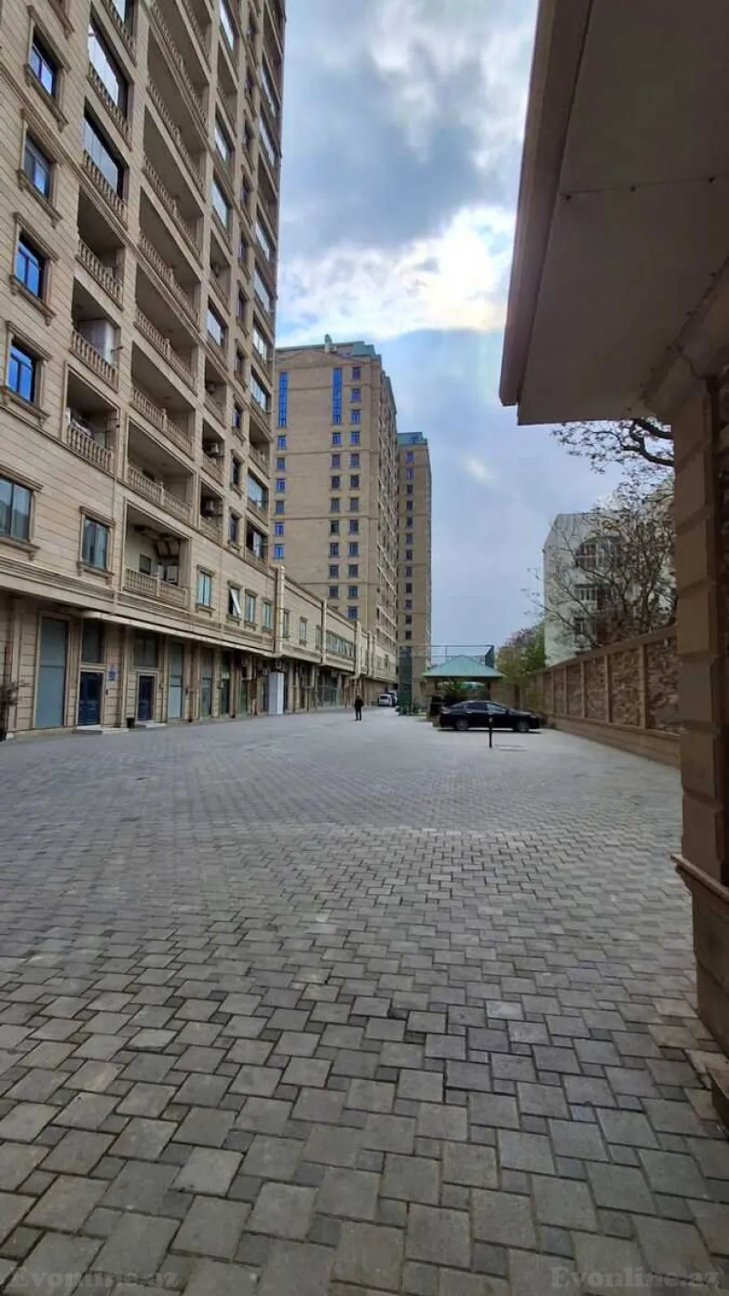 Satılır 3 otaqlı Mənzil Yeni tikili 122 m² Nəsimi r.