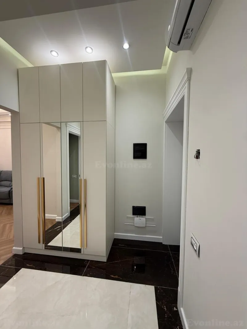 Kirayə verilir 3 otaqlı Mənzil Yeni tikili 100 m² Xətai r. - şəkil 18