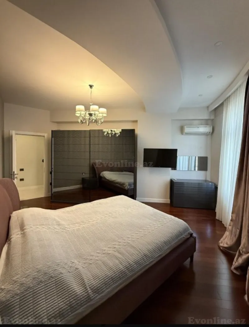 Satılır 3 otaqlı Mənzil Yeni tikili 145 m² Elmlər Akademiyası m. - şəkil 4