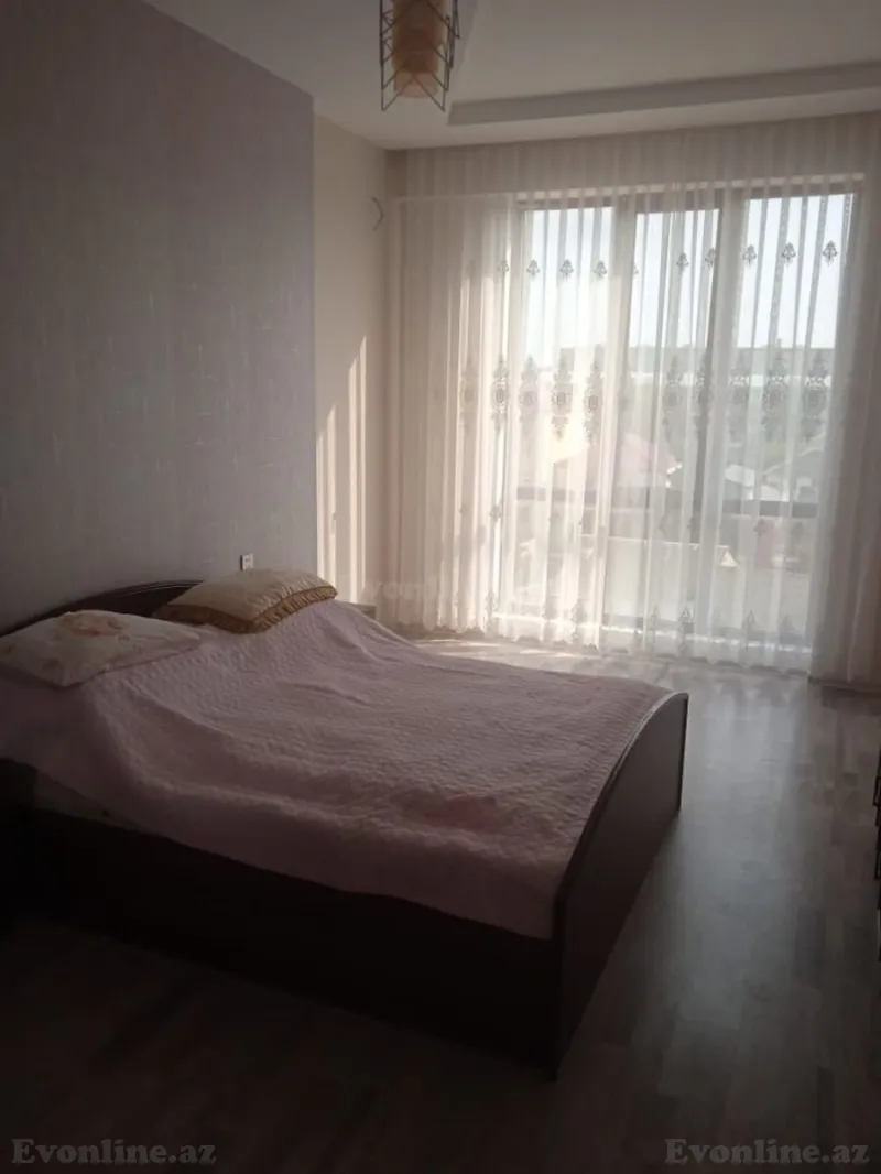 Kirayə verilir 3 otaqlı Mənzil Yeni tikili 90 m² Sabunçu r. - şəkil 2