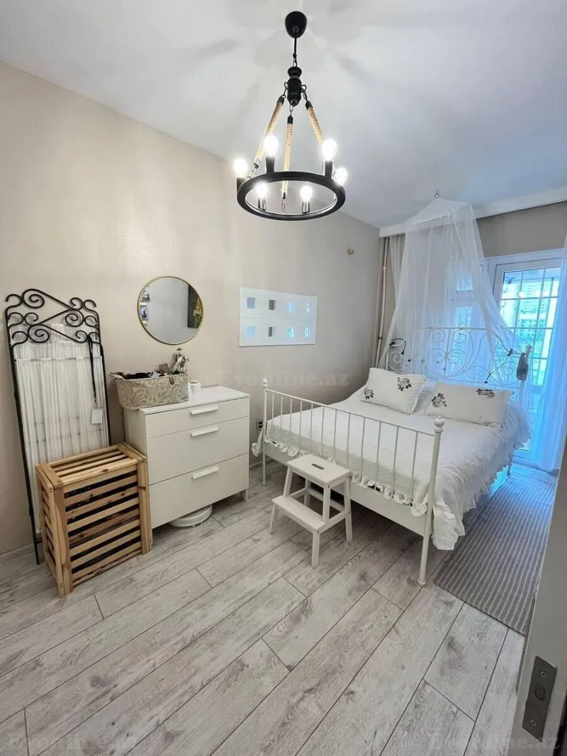Kirayə verilir 2 otaqlı Mənzil Yeni tikili 50 m² İnşaatçılar m. - şəkil 2