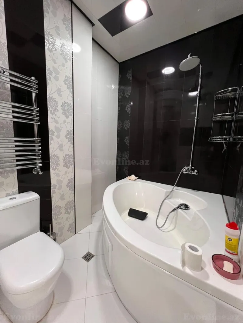 Kirayə verilir 3 otaqlı Mənzil Yeni tikili 150 m² Xətai m. - şəkil 13