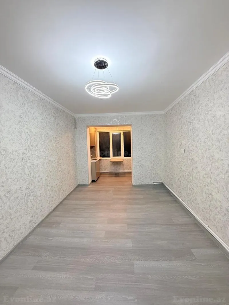 Satılır 2 otaqlı Mənzil Köhnə tikili 35 m² 8-ci kilometr